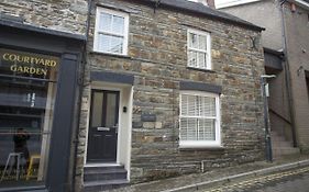 Castle Cottage